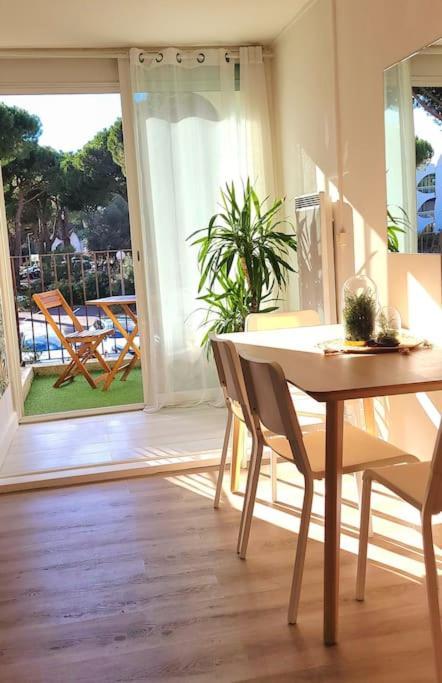Superbe Studio Au Calme A 8Mn De La Plage La Grande-Motte Exterior photo